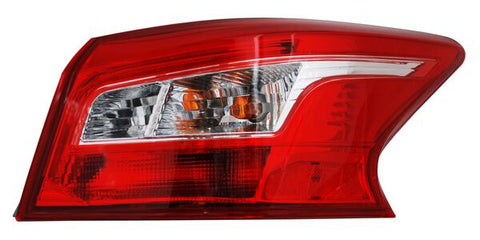 13780 CALAVERA RH EXT LINEA NUEVA ~ NISSAN SENTRA 2016 - 2019