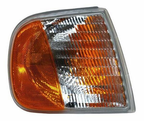 896 CUARTO RH PUNTA C/GRAPA ~ FORD FORD P/U 1997 - 2004