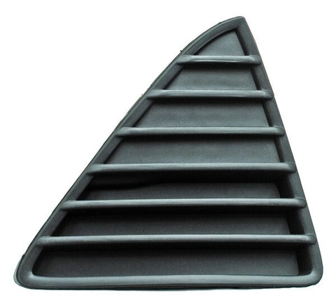 8680 REJILLA DEFENSA RH (TRIANGULO) ~ FORD FOCUS 2012-2014